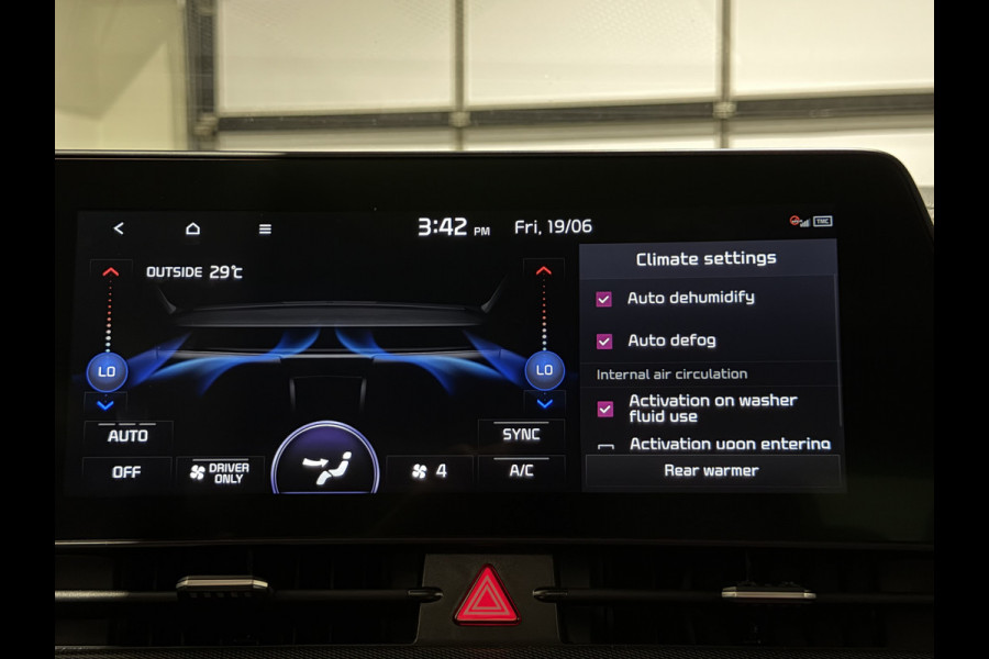 Kia Sportage 1.6 T-GDi Plug-in Hybrid AWD DynamicPlusLine | Leder interieur | Trekhaak | Keyless