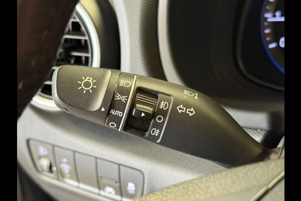 Hyundai Kona 1.0 T-GDI Comfort NAVI CAMERA CLIMATE CRUISE CONTROL PDC CARPLAY MIRRORLINK