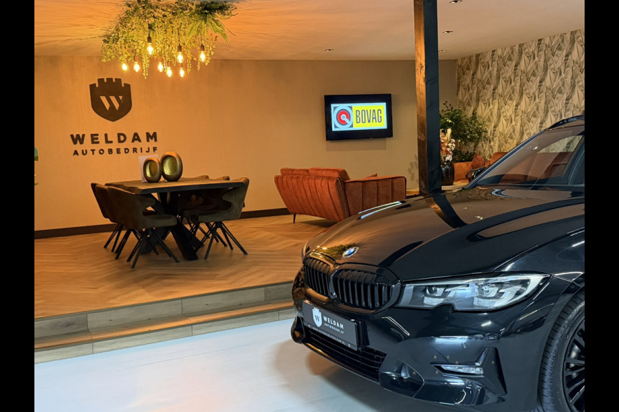 BMW 3-serie 330e xDrive M-Sport Line Black Edition|Pano|Black Pack|Sfeer|PDC|Keyless|Leder|LED+Xenon|Rijklaar