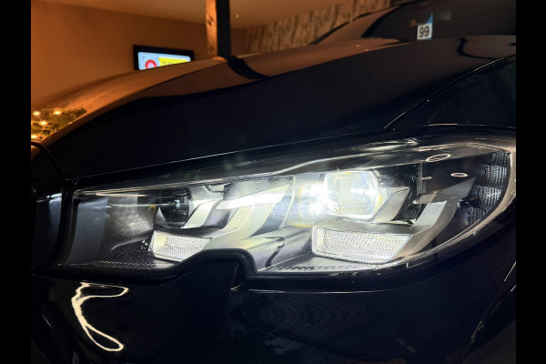 BMW 3-serie 330e xDrive M-Sport Line Black Edition|Pano|Black Pack|Sfeer|PDC|Keyless|Leder|LED+Xenon|Rijklaar