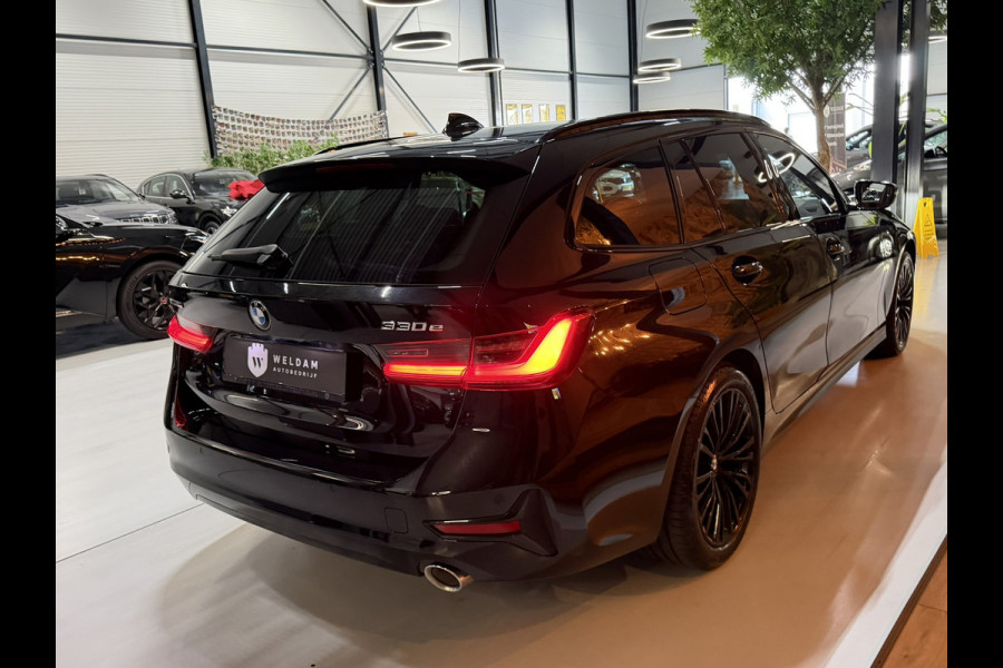 BMW 3-serie 330e xDrive M-Sport Line Black Edition|Pano|Black Pack|Sfeer|PDC|Keyless|Leder|LED+Xenon|Rijklaar