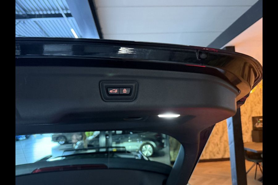 BMW 3-serie 330e xDrive M-Sport Line Black Edition|Pano|Black Pack|Sfeer|PDC|Keyless|Leder|LED+Xenon|Rijklaar