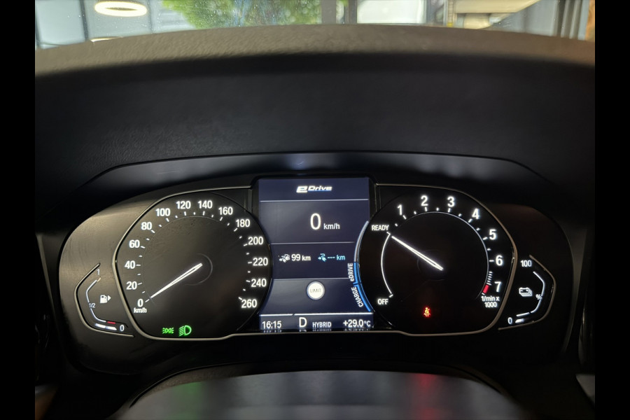 BMW 3-serie 330e xDrive M-Sport Line Black Edition|Pano|Black Pack|Sfeer|PDC|Keyless|Leder|LED+Xenon|Rijklaar