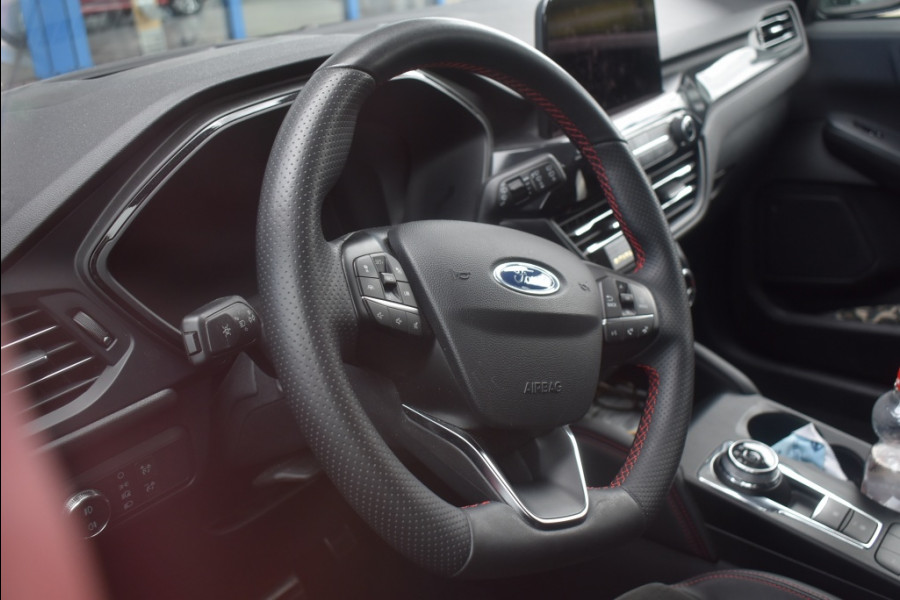 Ford Kuga 2.5 PHEV ST-Line X Driver -Techn-WinterPack Trekh.