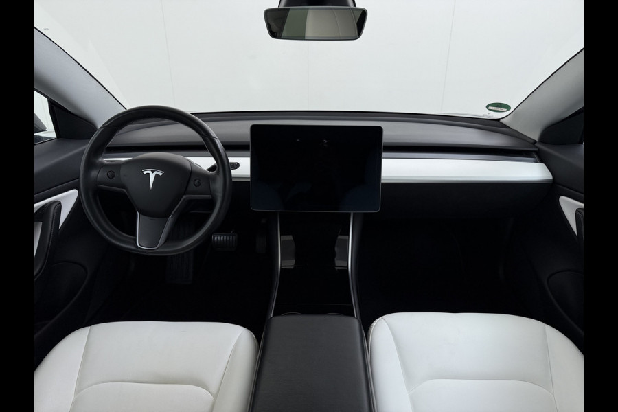Tesla Model 3 Long Range AWD 75kWh 463PK Full Self Driving Ivoor Interieur All-Season banden Privacy Glas Premium Audio Panoramadak Navi Camer SOH 82% Lmv Leder Memory Elek.Stoelen Achterbank+Stoelverwarming Keyless Wifi Origineel Nederlandse Particuliere Auto Fabrieksgarantie op Accu en motor tot 25-3-2027/192.000KM