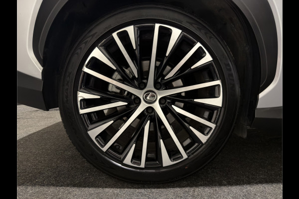 Lexus RZ 450e Executive Line 71 kWh | Leder interieur | Stoelen gekoeld & verwarmd | LMV 20" | Soh (batterijcheck) Waarde 97,8 %