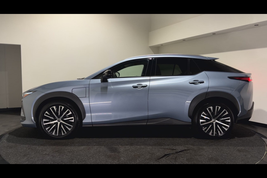 Lexus RZ 450e Executive Line 71 kWh | Leder interieur | Stoelen gekoeld & verwarmd | LMV 20" | Soh (batterijcheck) Waarde 98,1 %