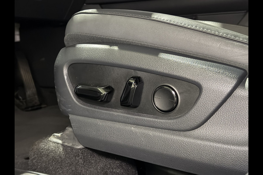Lexus RZ 450e Executive Line 71 kWh | Leder interieur | Stoelen gekoeld & verwarmd | LMV 20" | Soh (batterijcheck) Waarde 98,1 %