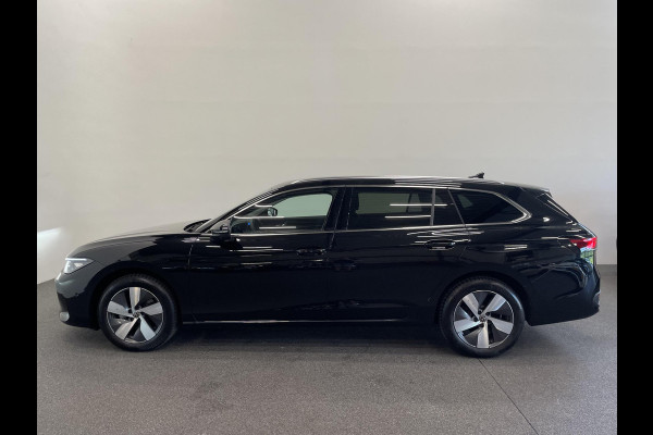 Volkswagen Passat Variant 1.5 eTSI DSG Aut. Business Airco ECC Navi Carplay Winterpack Adaptive Cruise Control+Travel Assist Trekhaak IQ.Drive Pack