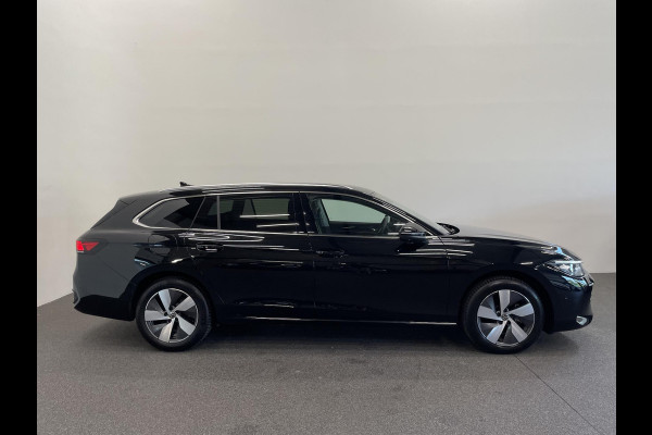 Volkswagen Passat Variant 1.5 eTSI DSG Aut. Business Airco ECC Navi Carplay Winterpack Adaptive Cruise Control+Travel Assist Trekhaak IQ.Drive Pack