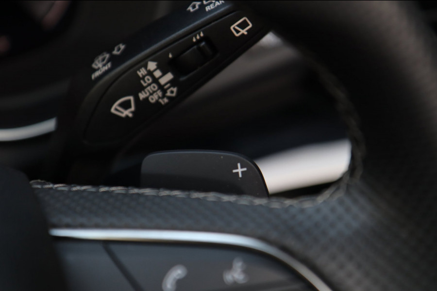 Audi Q5 55 TFSI e 3x S-Line QUATTRO / PANO / HUD / MEMORY / B&O / MASSAGE