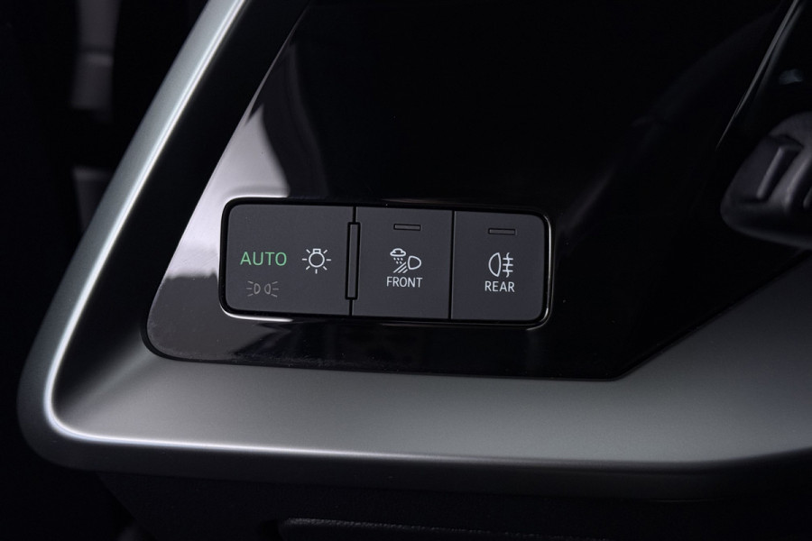 Audi A3 Sportback 30 TFSI Advanced edition (CRUISE CONTROL ADAPTIEF, NAVIGATIE, PARKEERSENSOREN)