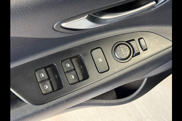Kia Stonic 1.0 T-GDi DynamicLine CAMERA CLIMATE CONTROL CARPLAY STOEL/STUURVERW. PDC