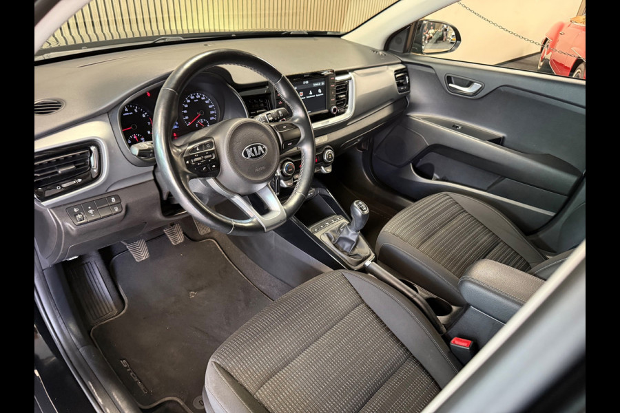 Kia Stonic 1.0 T-GDi DynamicLine CAMERA CLIMATE CONTROL CARPLAY STOEL/STUURVERW. PDC