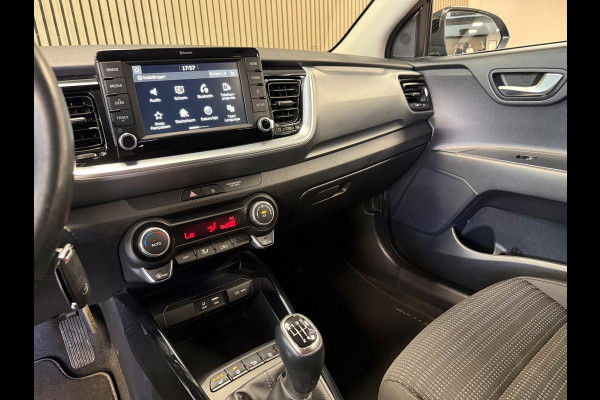 Kia Stonic 1.0 T-GDi DynamicLine CAMERA CLIMATE CONTROL CARPLAY STOEL/STUURVERW. PDC