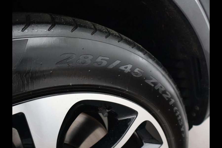 Bentley Bentayga 4.0 V8 550 PK 1e EIGENAAR *30.095 KM* + TOURING PAKKET | COMFORT SEAT | PANORAMA | SFEERVERLICHTING