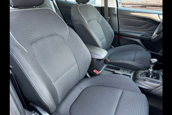 Ford FOCUS Wagon 1.0 EcoBoost Titanium Business Airco/ECC,Cruisecontrol,Navigatie Zeer Nette Auto