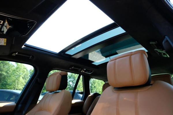 Land Rover Range Rover P400e Autobiography 404 PK | Meridan audio | Panoramadak | Stoelmassage | Head-Up | Adaptive cruise | Lounge stoelen | Luchtvering |