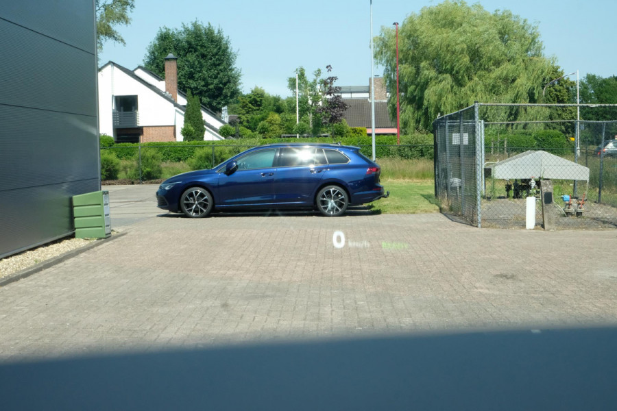 Land Rover Range Rover P400e Autobiography 404 PK | Meridan audio | Panoramadak | Stoelmassage | Head-Up | Adaptive cruise | Lounge stoelen | Luchtvering |