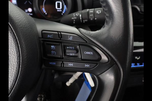 Toyota Yaris Cross 1.5 HYBRID ACTIVE BLACKLINE GARANTIE 2032 ! . APPLE CARPLAY & ANDROID AUTO . ACHTERUITRIJ CAMERA . ADAPTIEVE CRUISE CONTROL .