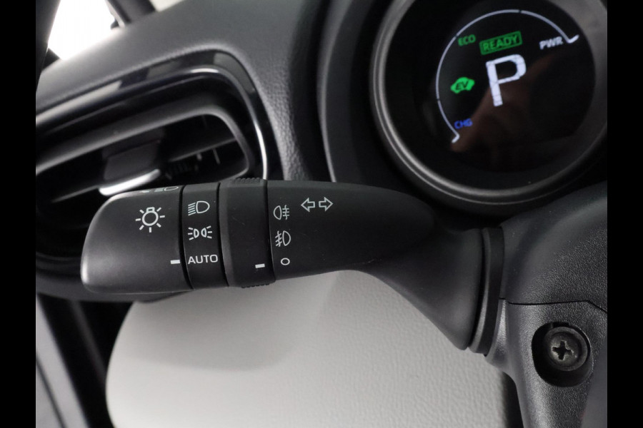 Toyota Yaris Cross 1.5 HYBRID ACTIVE BLACKLINE GARANTIE 2032 ! . APPLE CARPLAY & ANDROID AUTO . ACHTERUITRIJ CAMERA . ADAPTIEVE CRUISE CONTROL .