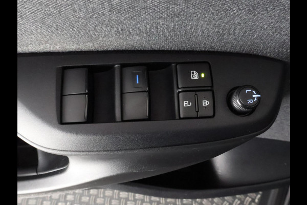 Toyota Yaris Cross 1.5 HYBRID ACTIVE BLACKLINE GARANTIE 2032 ! . APPLE CARPLAY & ANDROID AUTO . ACHTERUITRIJ CAMERA . ADAPTIEVE CRUISE CONTROL .