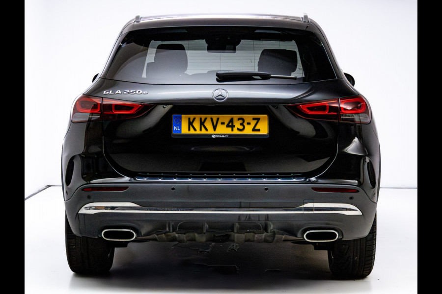 Mercedes-Benz GLA 250 e AMG Line | 360 Camera | Adaptive Cruise | Stoelverw. | Sfeerrverlichting | Elec. klep | App-connect Navigatie, Spraakbediening, Parkeersensoren v + A, Extra getint glas vanaf B-stijl