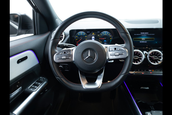 Mercedes-Benz GLA 250 e AMG Line | 360 Camera | Adaptive Cruise | Stoelverw. | Sfeerrverlichting | Elec. klep | App-connect Navigatie, Spraakbediening, Parkeersensoren v + A, Extra getint glas vanaf B-stijl