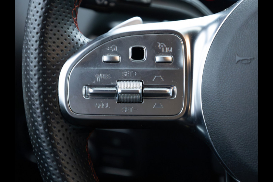 Mercedes-Benz GLA 250 e AMG Line | 360 Camera | Adaptive Cruise | Stoelverw. | Sfeerrverlichting | Elec. klep | App-connect Navigatie, Spraakbediening, Parkeersensoren v + A, Extra getint glas vanaf B-stijl