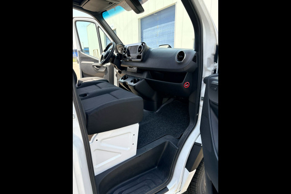 Mercedes-Benz Sprinter 317 1.9 CDI L3H2 RWD