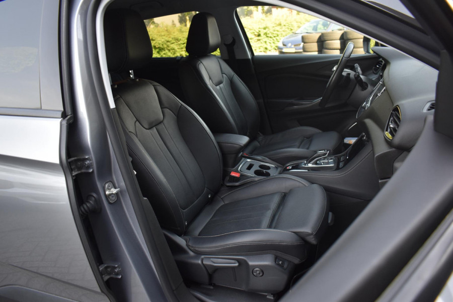 Opel Grandland X 1.6 Turbo Hybrid4 Innovation Keyless Stoelkoel Camera Lane 4WD