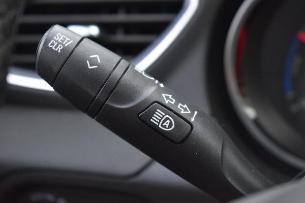 Opel Grandland X 1.6 Turbo Hybrid4 Innovation Keyless Stoelkoel Camera Lane 4WD