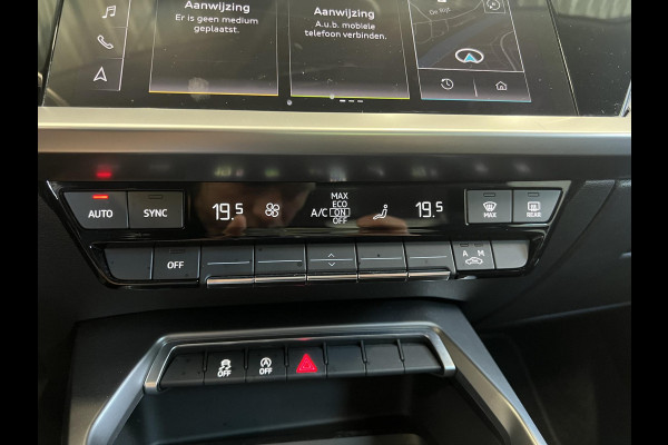Audi A3 Sportback 30 TFSI Pro Line Navigatie Apple Carplay Android Auto Parkeersensoren achter Cruise Control Full Led Climate Control Lichtmetalen velgen