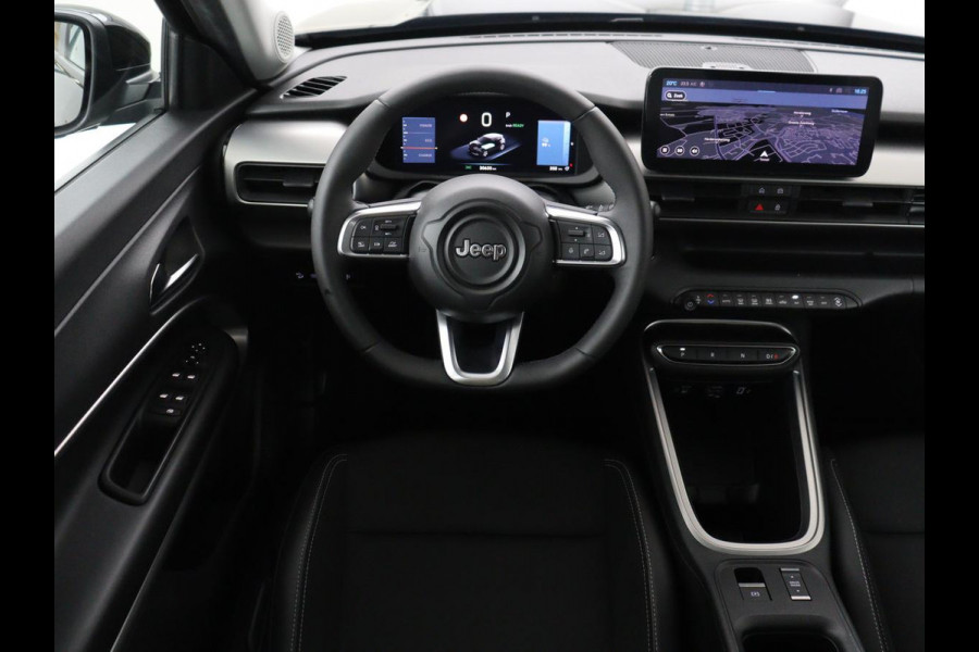 Jeep Avenger Avenger 54 kWh SOH 95,4% | Digital cockpit | Navi | Adaptive cruise | Camera | Climate control | Carplay | Dodehoek detectie | Stoelverwarming