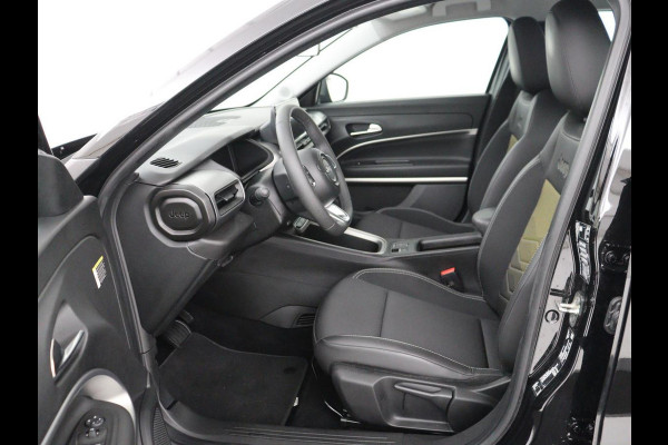 Jeep Avenger Avenger 54 kWh SOH 95,4% | Digital cockpit | Navi | Adaptive cruise | Camera | Climate control | Carplay | Dodehoek detectie | Stoelverwarming