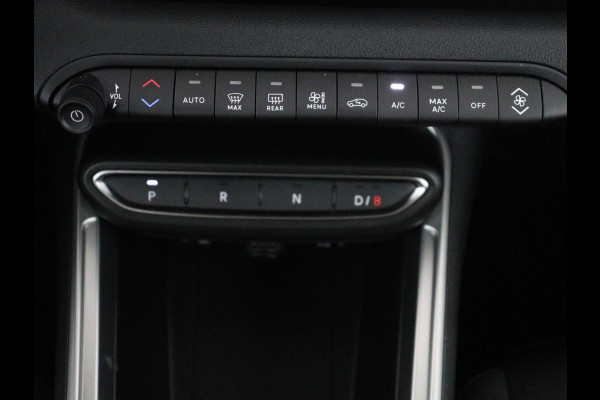 Jeep Avenger Avenger 54 kWh SOH 95,4% | Digital cockpit | Navi | Adaptive cruise | Camera | Climate control | Carplay | Dodehoek detectie | Stoelverwarming