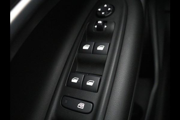 Jeep Avenger Avenger 54 kWh SOH 95,4% | Digital cockpit | Navi | Adaptive cruise | Camera | Climate control | Carplay | Dodehoek detectie | Stoelverwarming