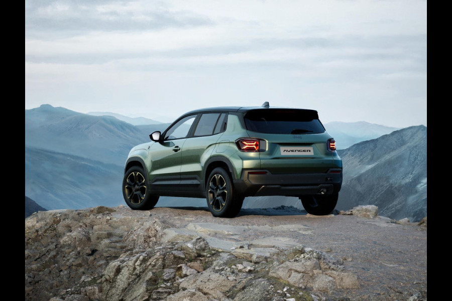 Jeep Avenger 1.2 4xe 85th Anniversary | Schuif/Kanteldak | Adapt. Cruise | Winter Pack | Convenience Pack | Elektr. A-Klep | Forest Green