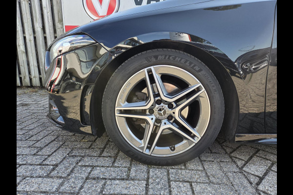 Mercedes-Benz A-Klasse 200 Launch Edition Premium AMG Line 18"/Dodehoek/Keyless/360 camera/Sfeerverlichting/Climate/Apple Carplay & Android Auto
