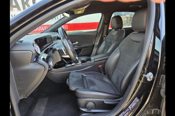 Mercedes-Benz A-Klasse 200 Launch Edition Premium AMG Line 18"/Dodehoek/Keyless/360 camera/Sfeerverlichting/Climate/Apple Carplay & Android Auto