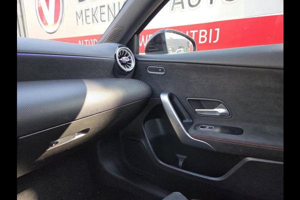 Mercedes-Benz A-Klasse 200 Launch Edition Premium AMG Line 18"/Dodehoek/Keyless/360 camera/Sfeerverlichting/Climate/Apple Carplay & Android Auto