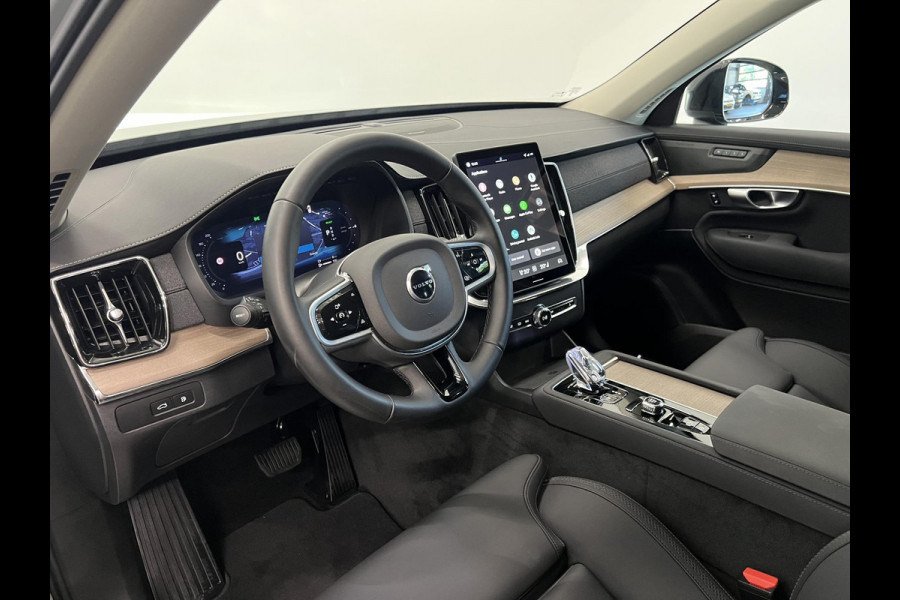 Volvo XC90 2.0 T8 Plug-in hybrid AWD Plus Dark 7 persoons Navigatie Apple Carplay/Android Auto 360 Camera Parkeersensoren Adaptive Cruise Control Full LED Stoel- en stuurverwarming Memory stoelen Climate Control Lichtmetalen velgen