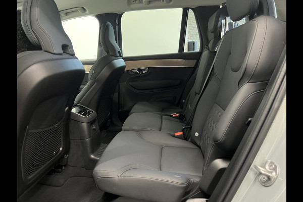 Volvo XC90 2.0 T8 Plug-in hybrid AWD Plus Dark 7 persoons Navigatie Apple Carplay/Android Auto 360 Camera Parkeersensoren Adaptive Cruise Control Full LED Stoel- en stuurverwarming Memory stoelen Climate Control Lichtmetalen velgen