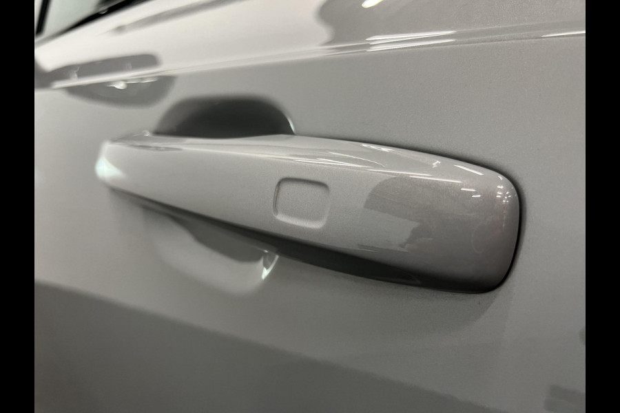 Volvo XC90 2.0 T8 Plug-in hybrid AWD Plus Dark 7 persoons Navigatie Apple Carplay/Android Auto 360 Camera Parkeersensoren Adaptive Cruise Control Full LED Stoel- en stuurverwarming Memory stoelen Climate Control Lichtmetalen velgen