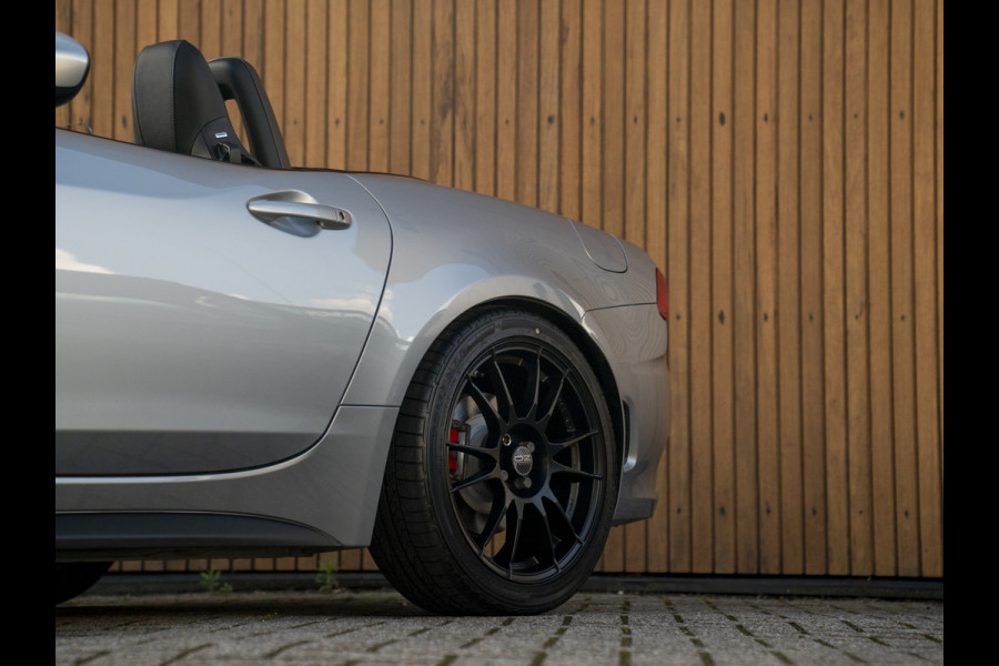 Abarth 124 Spider | Handbak | Bose