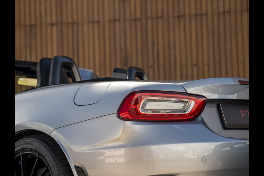 Abarth 124 Spider | Handbak | Bose