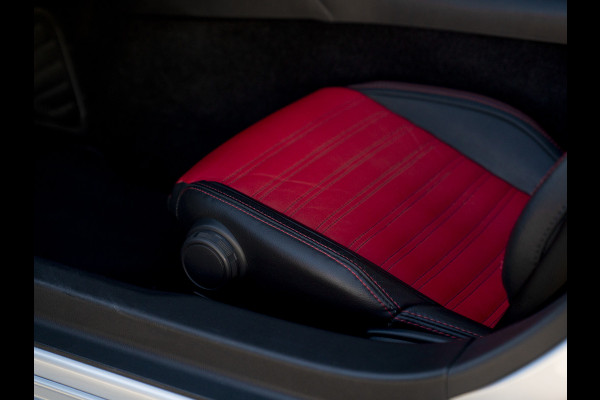 Abarth 124 Spider | Handbak | Bose