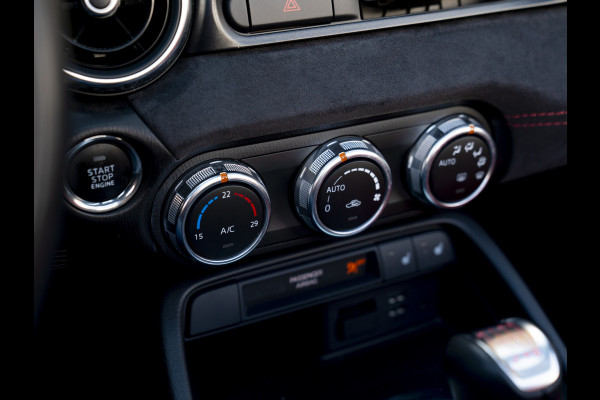 Abarth 124 Spider | Handbak | Bose