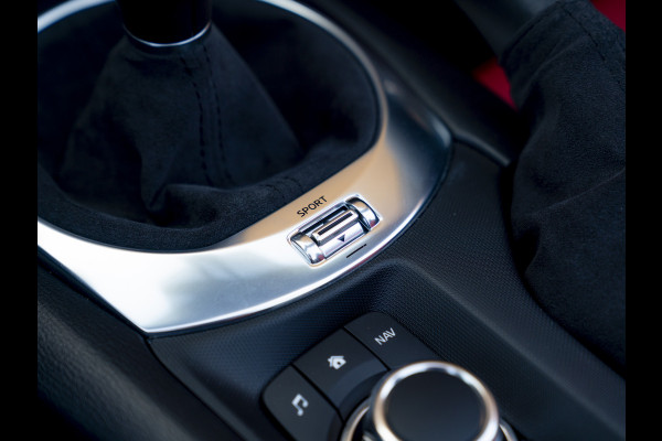 Abarth 124 Spider | Handbak | Bose