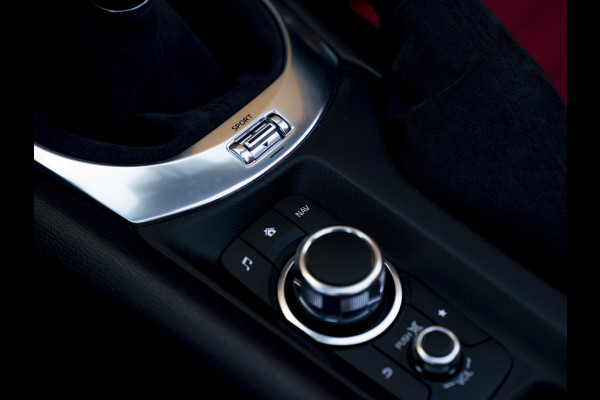 Abarth 124 Spider | Handbak | Bose